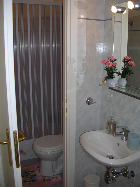 Vatican Walls B&B Rome Room photo